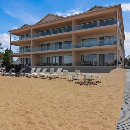 Sugar Beach Villa 1012 Luxury Waterfront Condo Травърс Сити Екстериор снимка