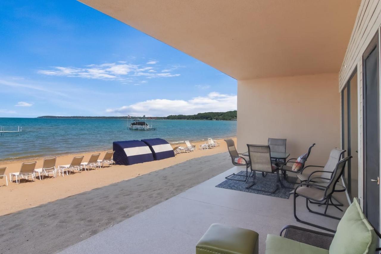 Sugar Beach Villa 1012 Luxury Waterfront Condo Травърс Сити Екстериор снимка