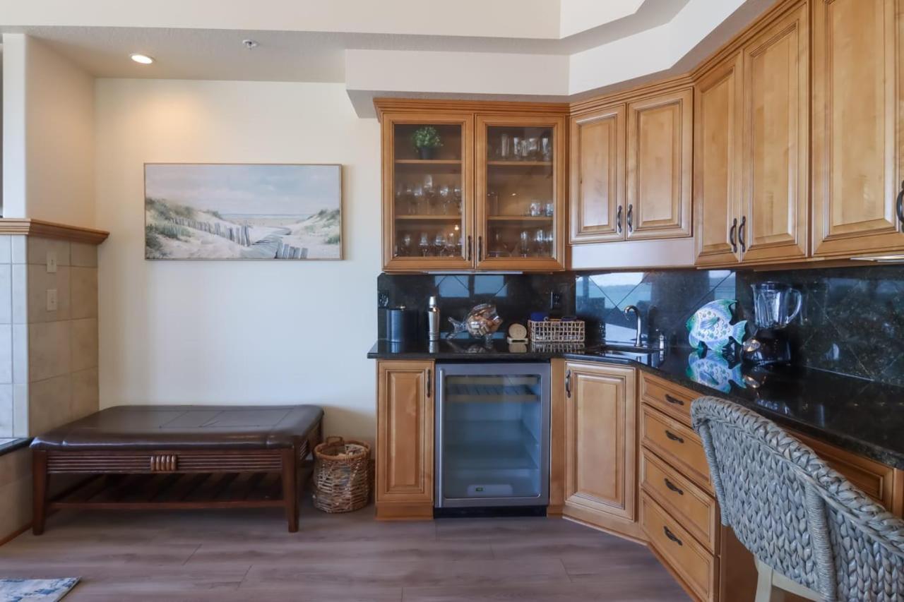 Sugar Beach Villa 1012 Luxury Waterfront Condo Травърс Сити Екстериор снимка